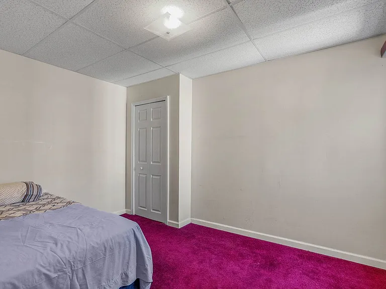 513 Morris St — Photo 16