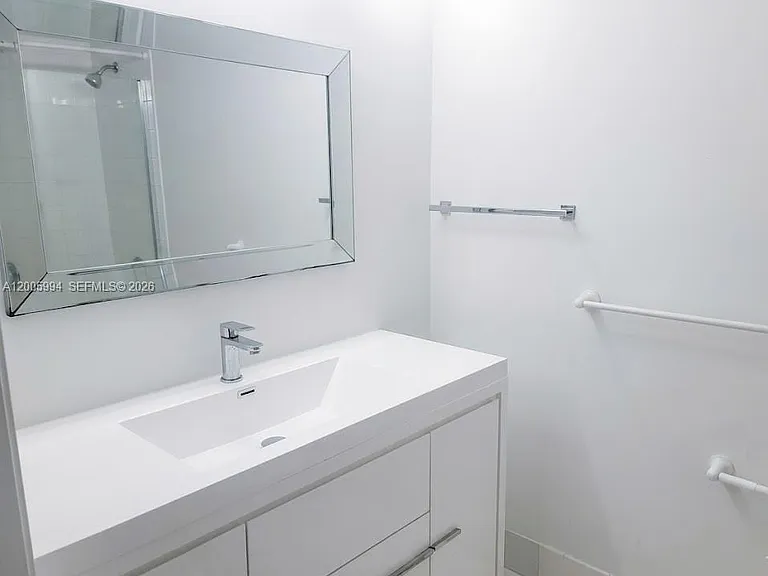 1200 Brickell Bay Dr #1910 — Photo 8