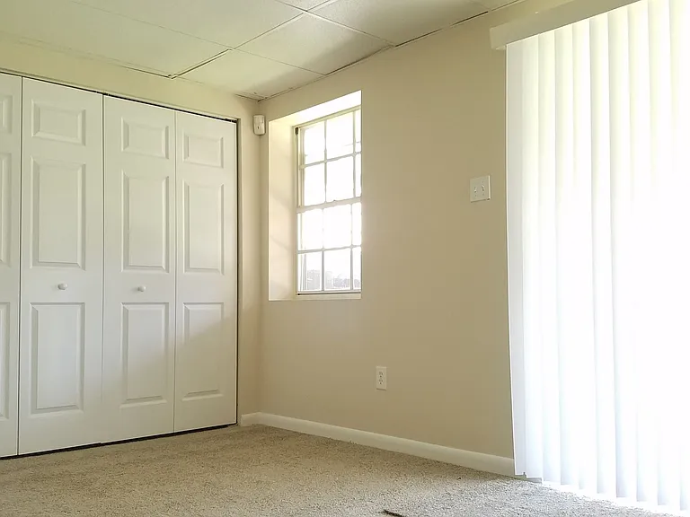 1669 Colonial Way — Photo 27