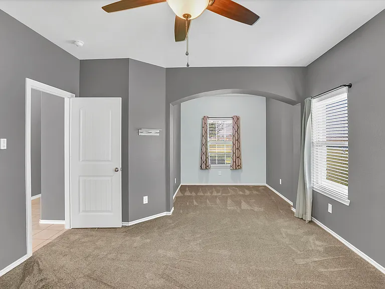 1535 Meadowlake Dr — Photo 10
