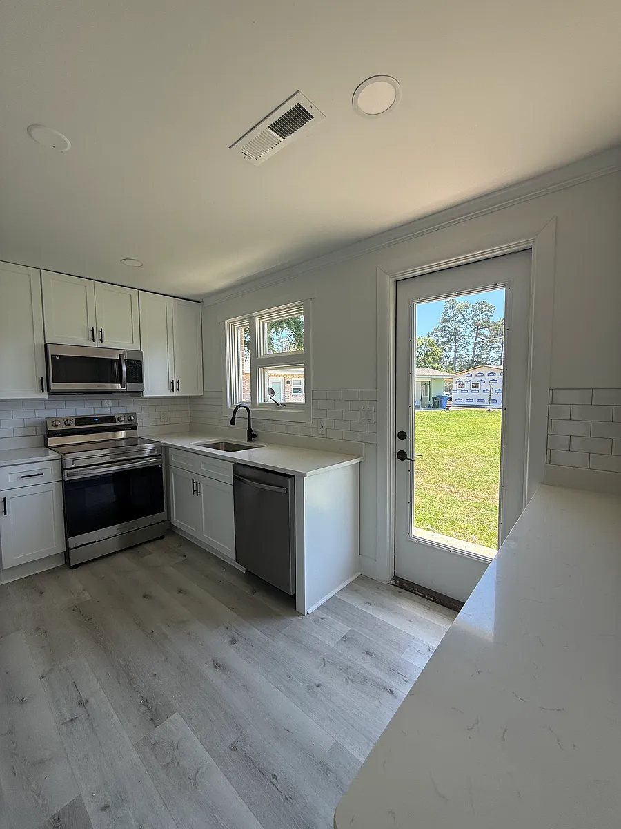 Building Photo - 3563 Elderberry St