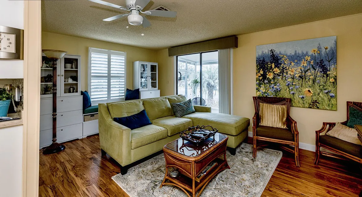 2 bed, 768 sqft, $1,500 — Photo 2