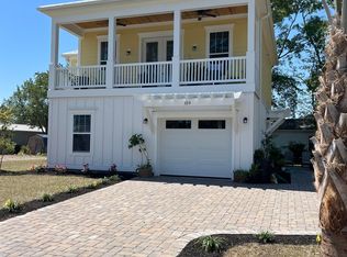 159 McIlroy Ct, Murrells Inlet, SC 29576
