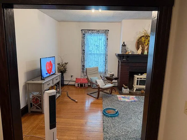 4 Pleasant St #2 — Photo 5
