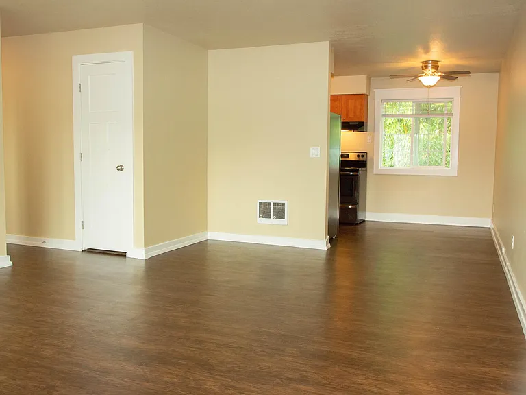 2341 N Lombard St — Photo 1
