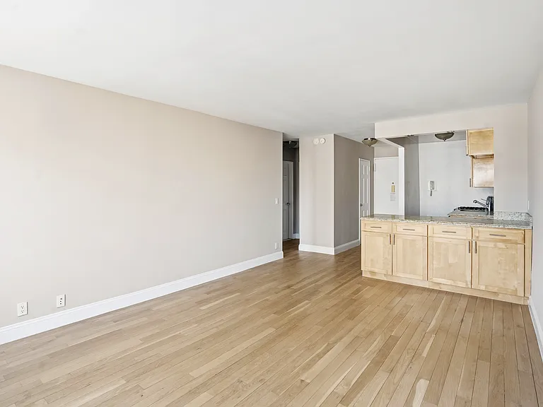 784 Columbus Ave #3K — Photo 8