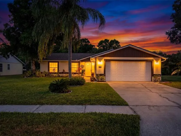 549 Longwood Cir, Oldsmar, FL 34677