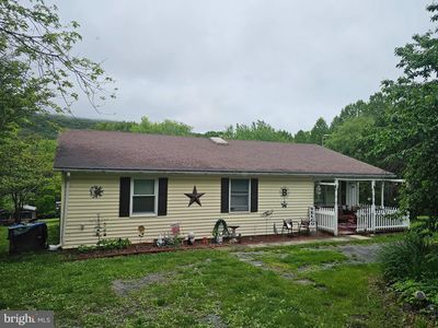 2596 Detour Rd, Great Cacapon, WV, 25422