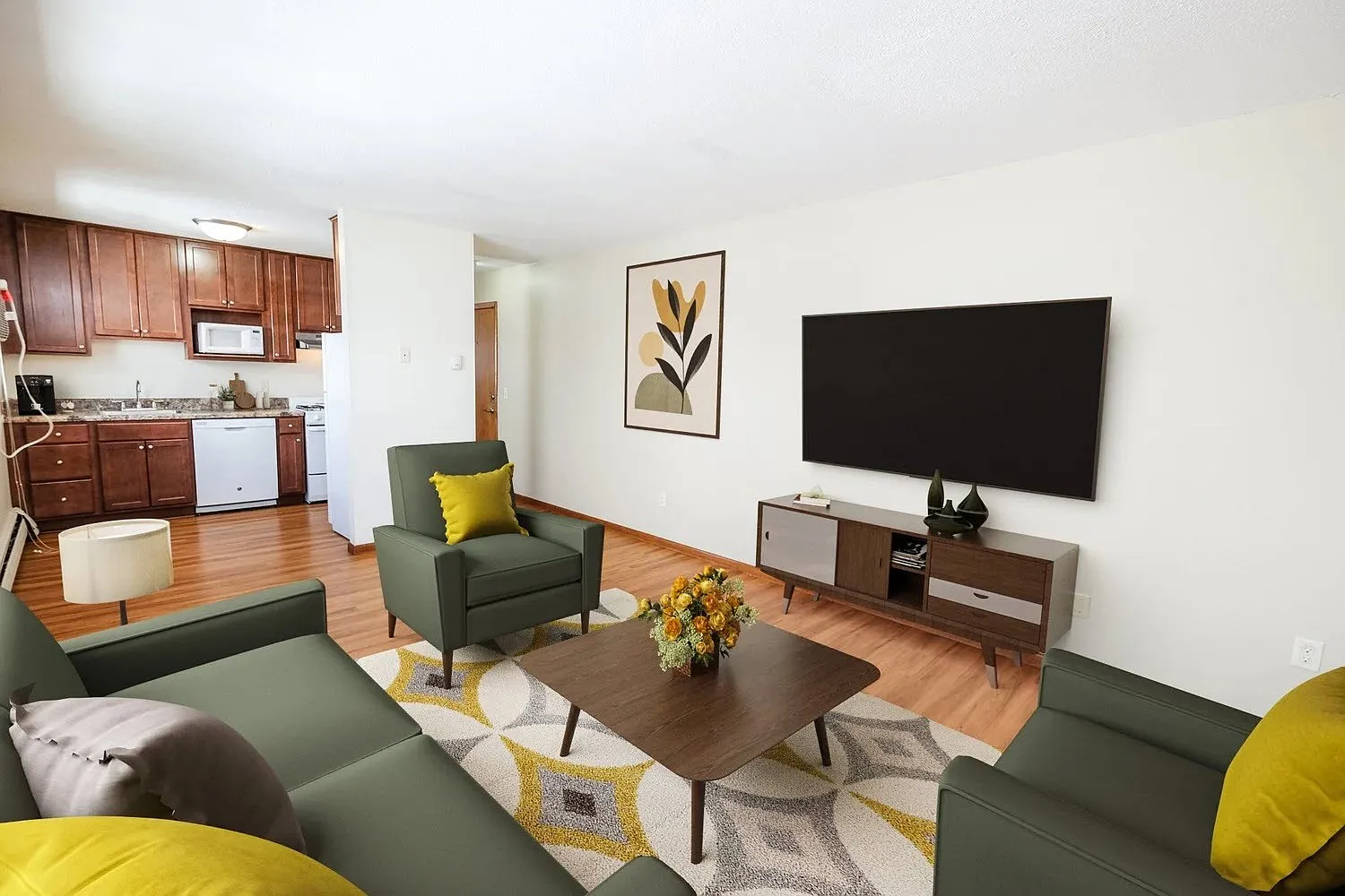 Bryant Ave Apartments | 3013 — Photo 4