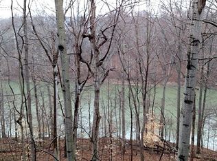 9560 S Lake Ridge Dr, Bloomington, IN 47401