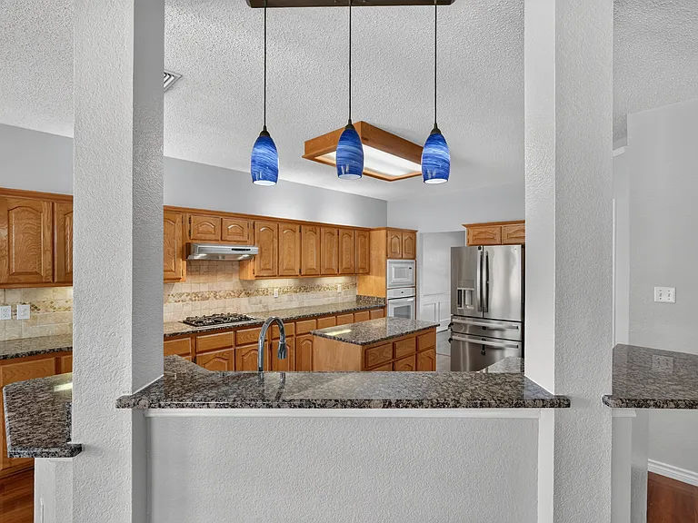 3113 Lochaven Dr — Photo 7