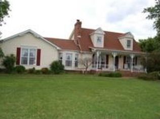 287 Lee Rd, Cottontown, TN 37048