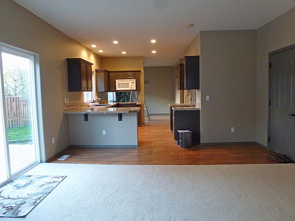 family rm off kitchen