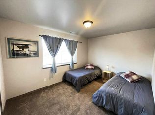 1071 N Alvin Ct #B, East Wenatchee, WA 98802