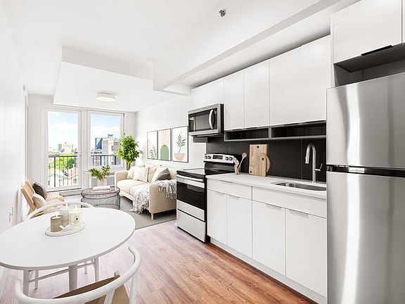 2nd image of 2069 Honeywell Ave #2D