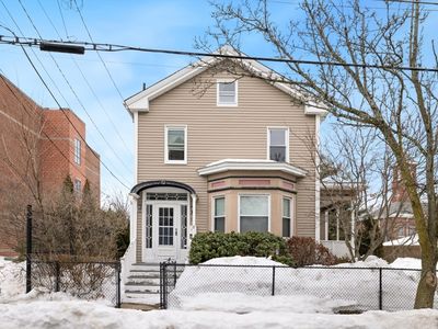 17 Court St #17, Medford, MA, 02155
