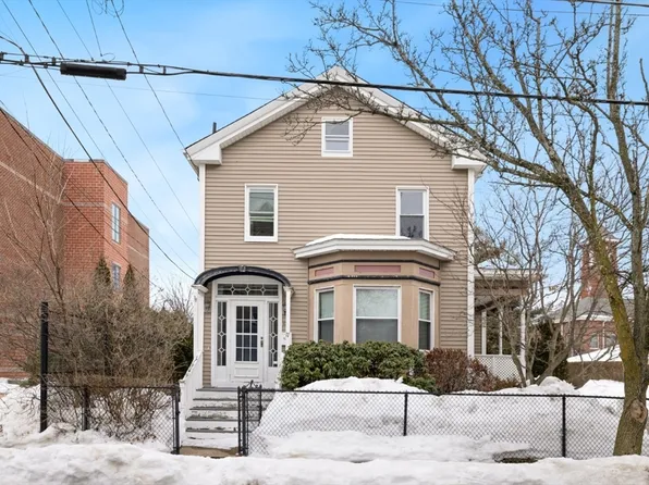 17 Court St #17, Medford, MA 02155