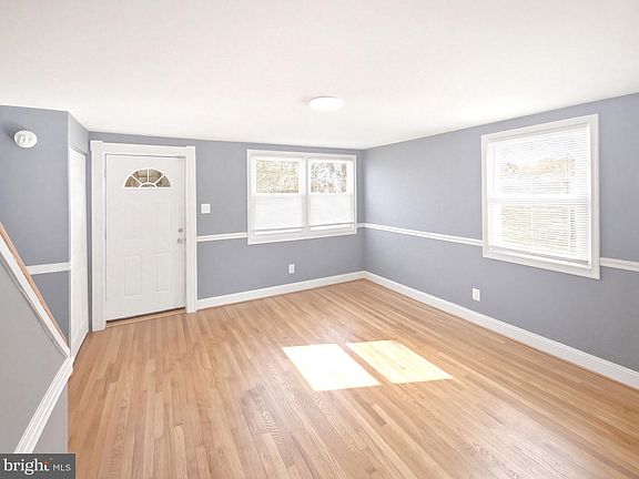 2nd image of 2916 Rayshire Rd