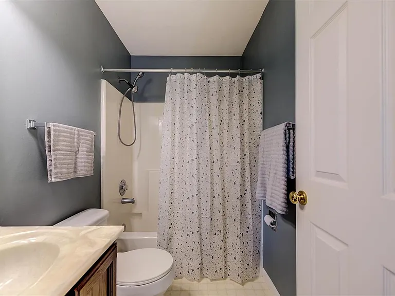 1745 Blue Oak Dr — Photo 21