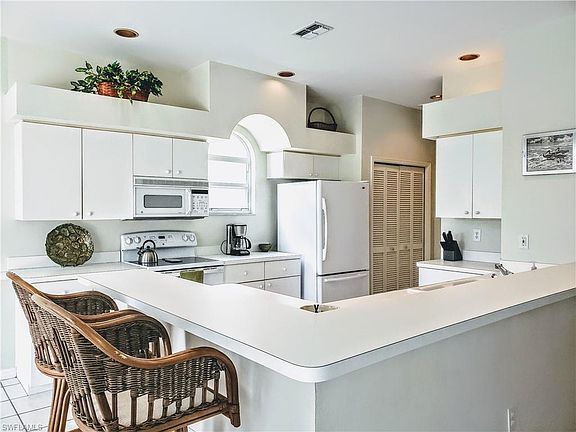 2nd image of 9321 Old Hickory Cir