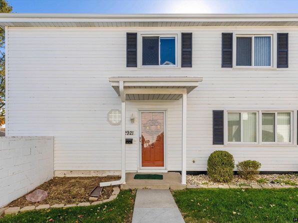 68144 Condos & Apartments For Sale - 2 Listings | Zillow