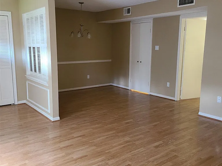 14389 Misty Meadow Ln — Photo 10