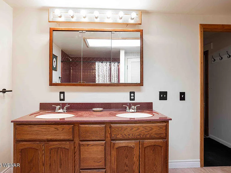 2269 N Williamson Rd — Photo 39