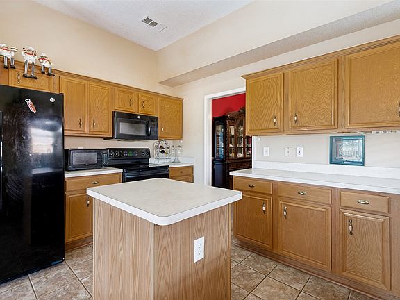 5th image of 1153 Bayside Dr