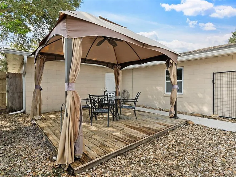 1019 Susan Dr — Photo 11