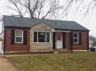 10317 Little Flower Ln, Saint Ann, MO 63074