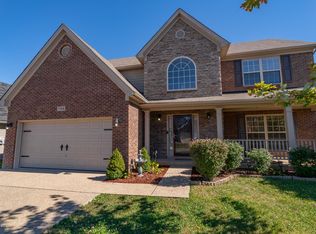 7124 Black Walnut Cir, Louisville, KY 40229