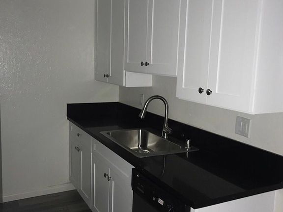 5th image of 4934 Coldwater Canyon Ave #1115
