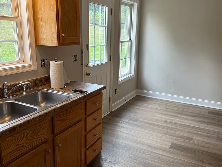 3600 Old Forest Rd #15 — Photo 3