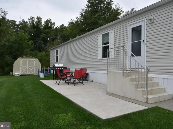 49 Daniel Rd, Kutztown, PA 19530