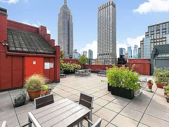 244 Madison Avenue image 9 of 10