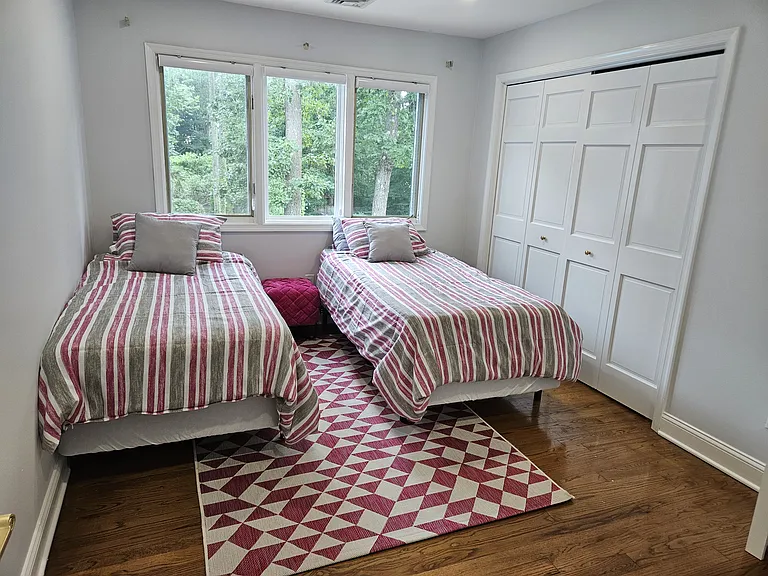 804 Columbia Rd — Photo 28