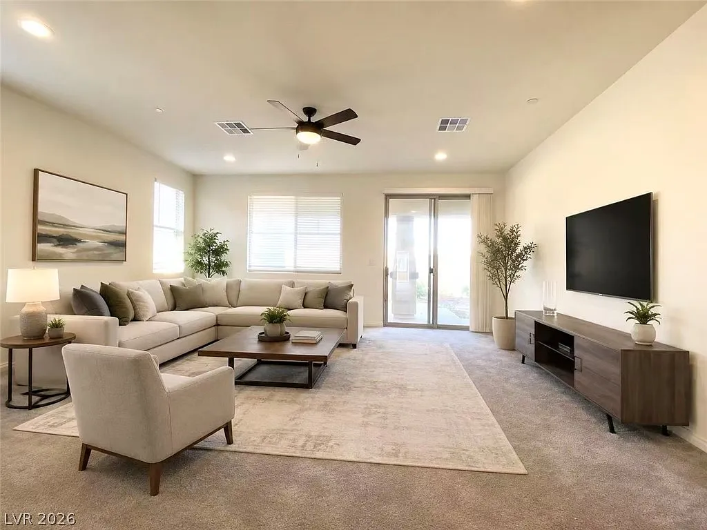 4 bed, 3.0 bath, 2151 sqft, $2,490 — Photo 3