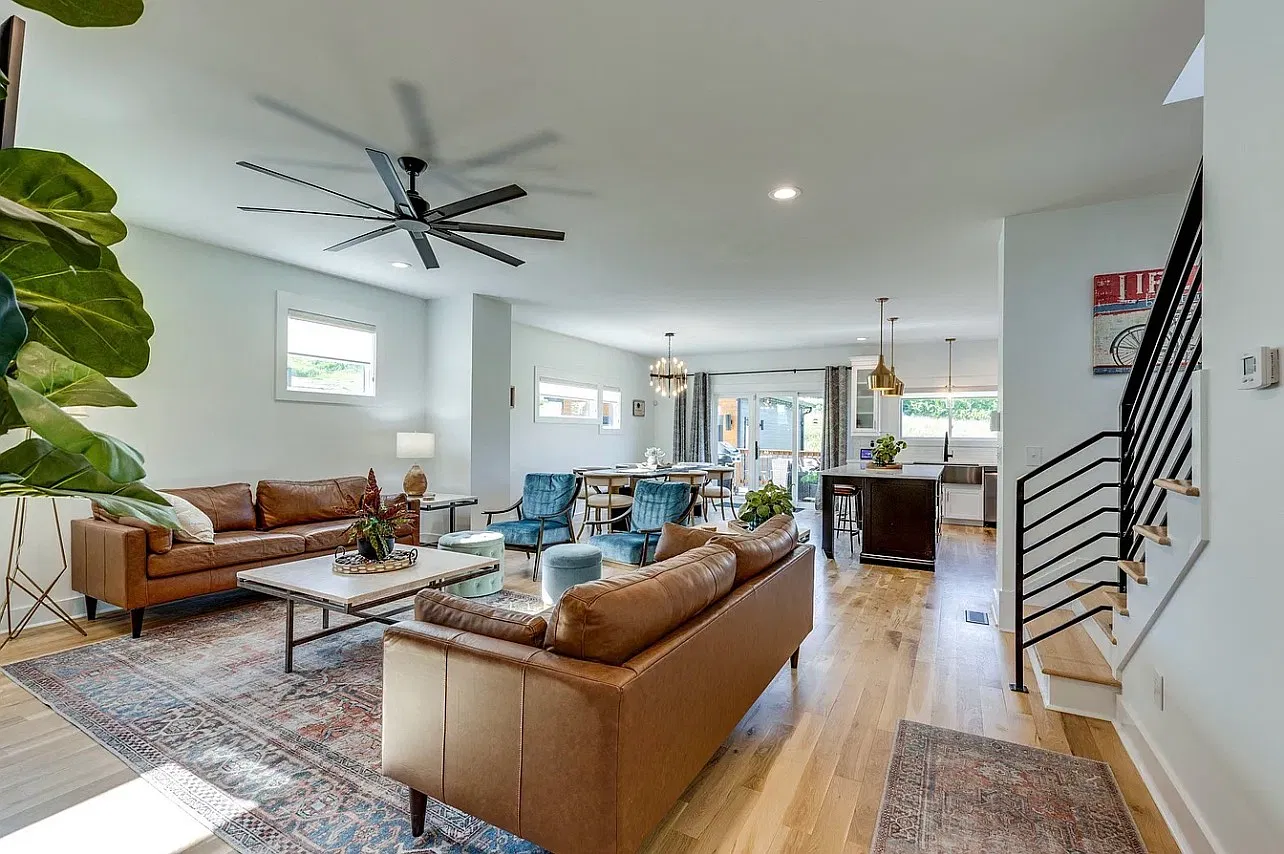 4 bed, 2367 sqft, $3,500 — Photo 4