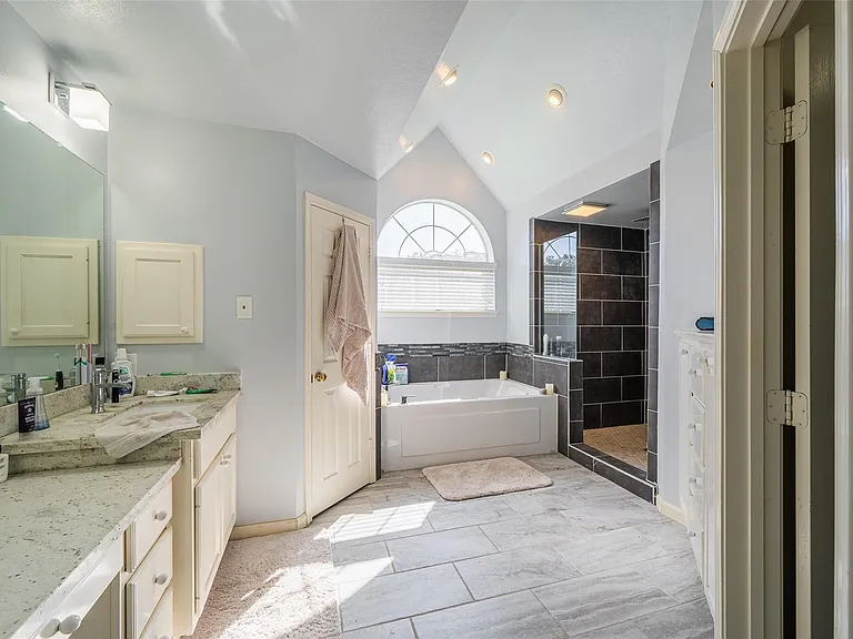 5114 Plantation Colony Dr — Photo 25