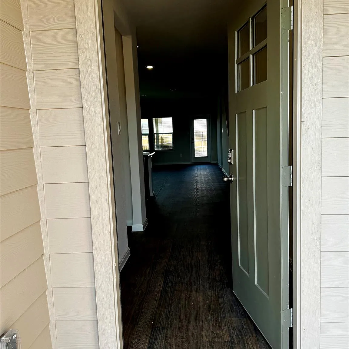 5 bed, 3.0 bath, 2733 sqft, $2,795 — Photo 3