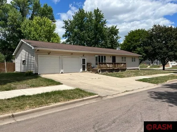 1026 S Franklin St, New Ulm, MN 56073
