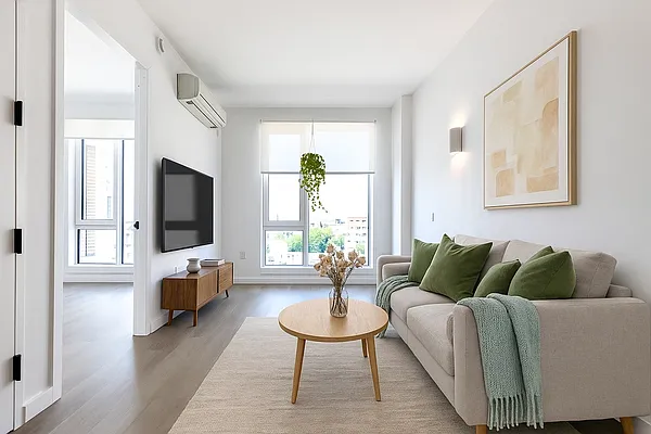 Rented by Manhattan Realty Group | media 1