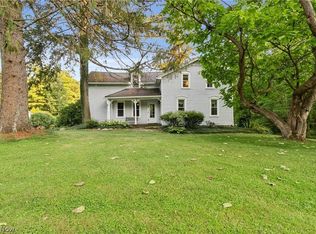 10571 Mayfield Rd, Chesterland, OH