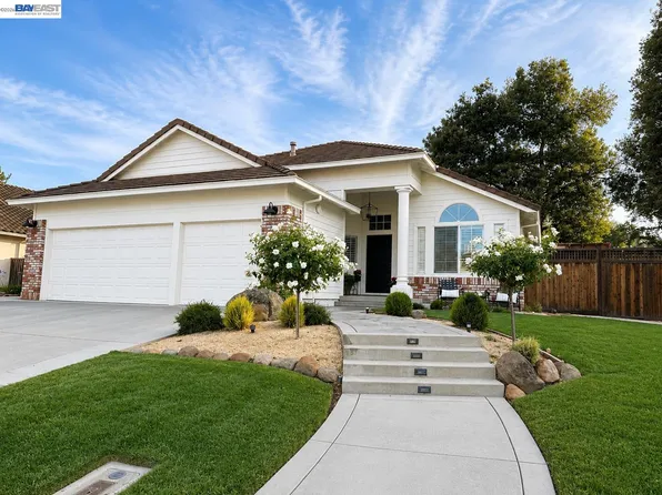 425 Beverly St, Livermore, CA 94550