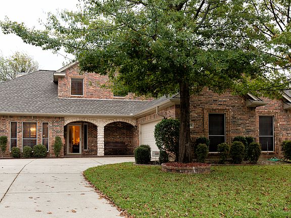 2nd image of 5528 Greenview Ct