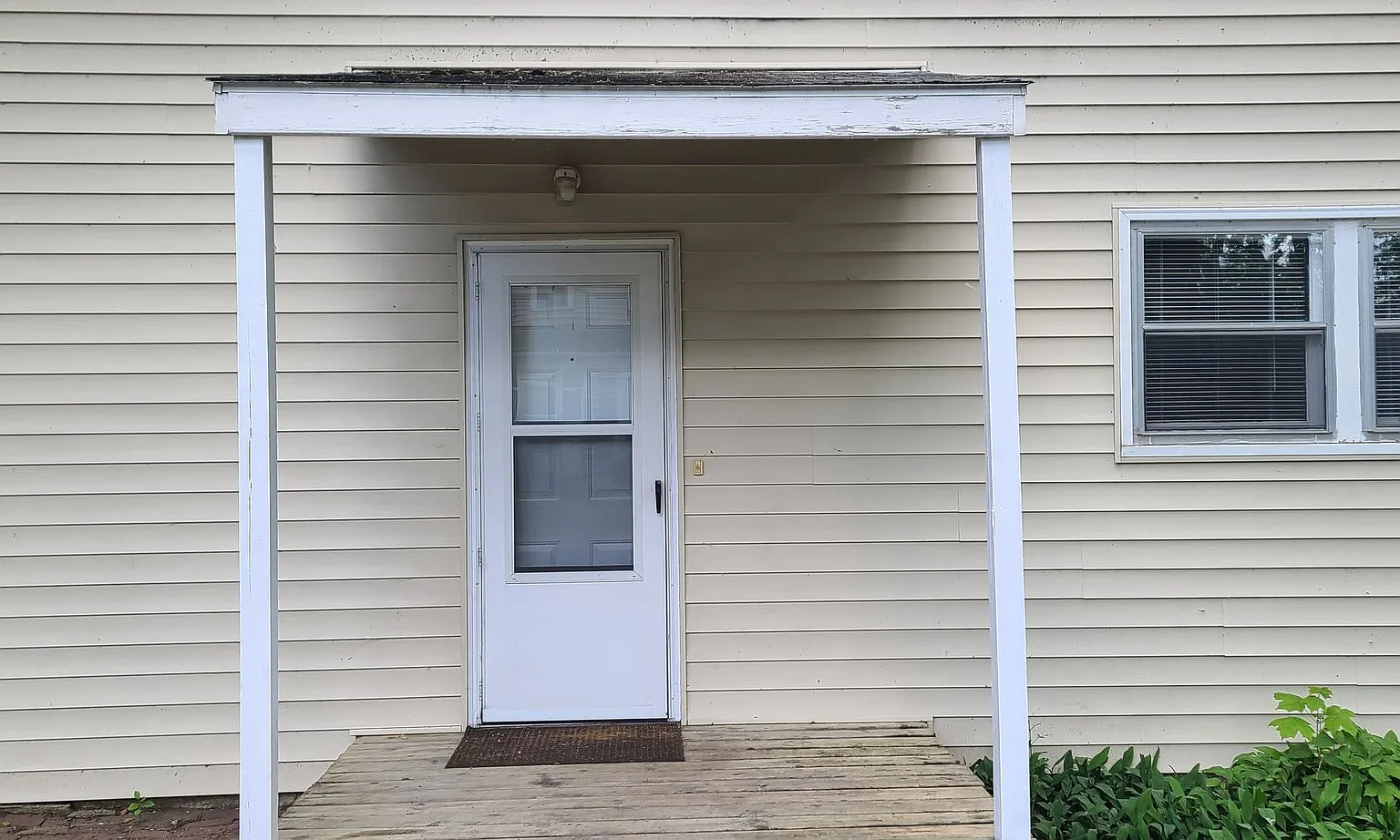 Cozy 2 Bed/1 Bath Unit in Charles City - Available 11/01 - $850/mo — Photo 2
