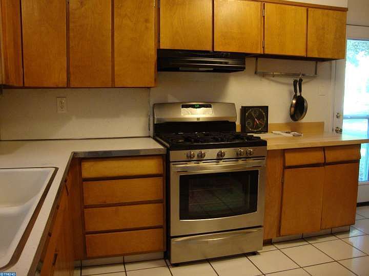 2nd image of 509 Oreland Mill Rd