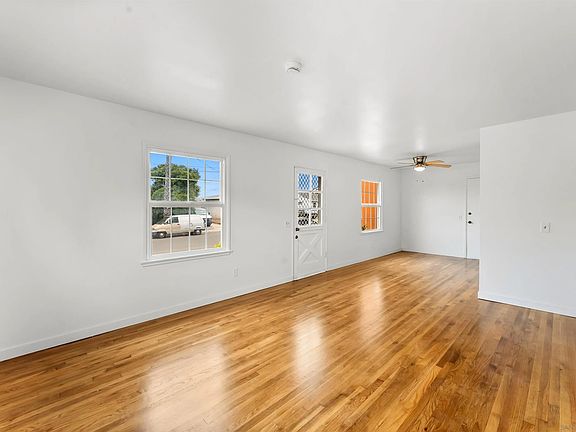 5th image of 3816 Tomahawk Ln