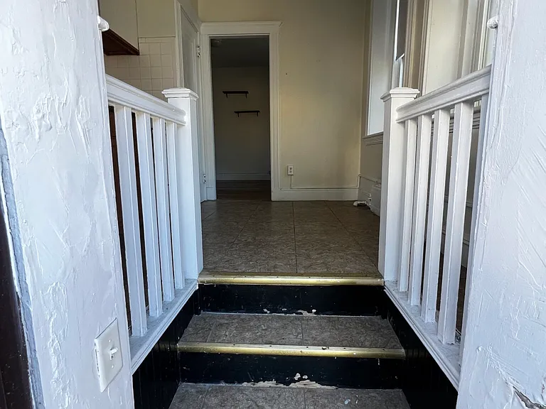 90 Chiswick Rd #43 — Photo 1