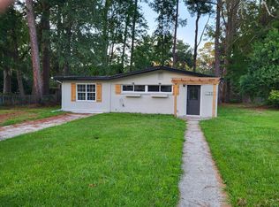 28 Gerald Dr, Savannah, GA 31406